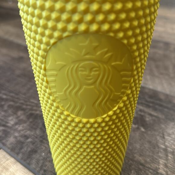 2 Starbucks Hawaii Exclusive Collection Matte Studded Pineapple Tumblers 24 oz - Picture 4 of 8